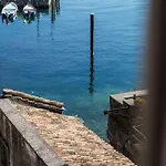 Апартаменты Le Camerine Water Front Тосколано-Мадерно