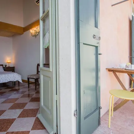 Apartamento Le Camerine Water Front